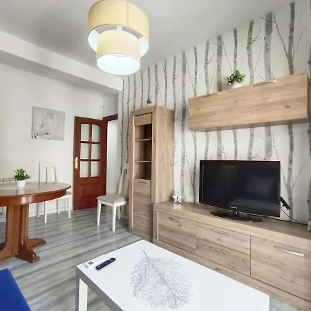 Piso Realejo アパート